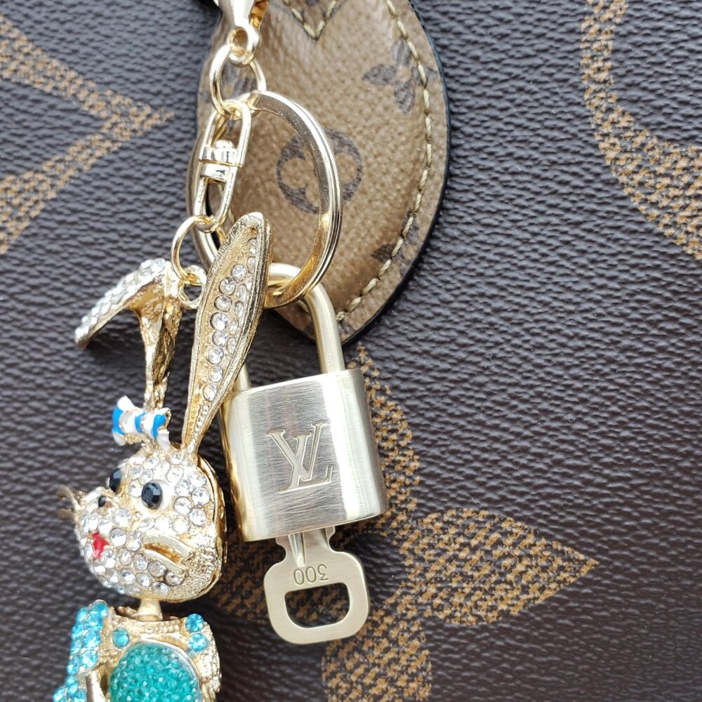 LV Gold Padlock Authentic 🔑 Luxury Bag Charm w/ Unbranded Bunny Keychain - Picture 11 of 11